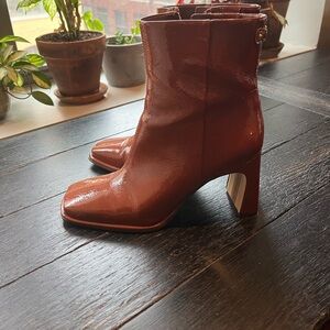 Sam Edelman Patent Square Toe Booties Sz 6